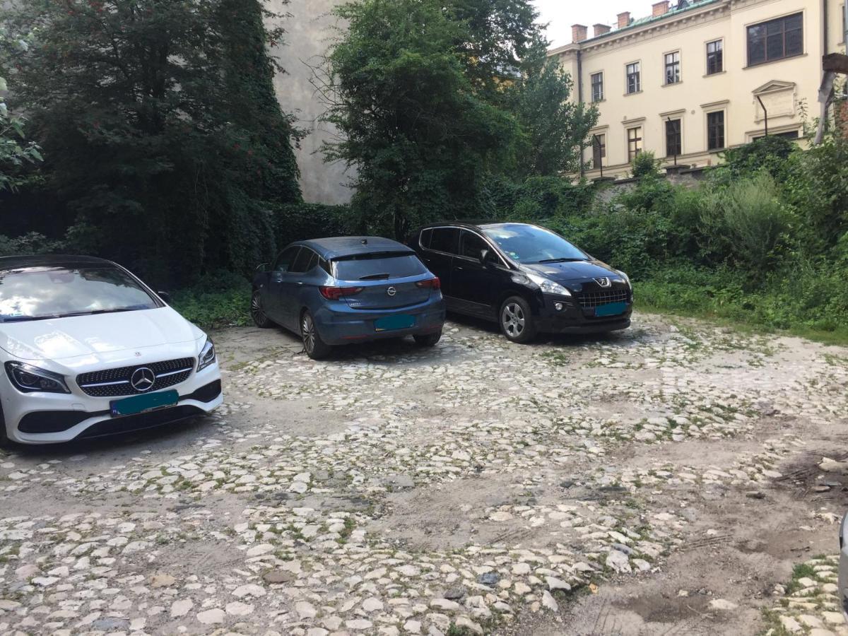 Palac Zieleniewskich Apartamenty Sw Marka 31 كراكوفيا المظهر الخارجي الصورة